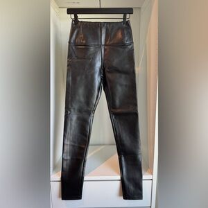 High-Rise Faux Leather Leggings - Black